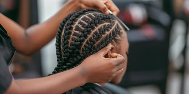 coiffure afro femme